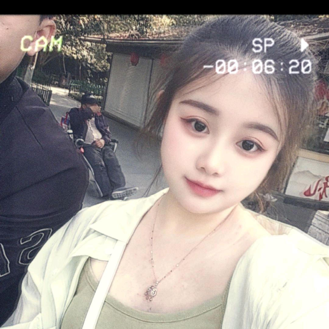 大脸妹