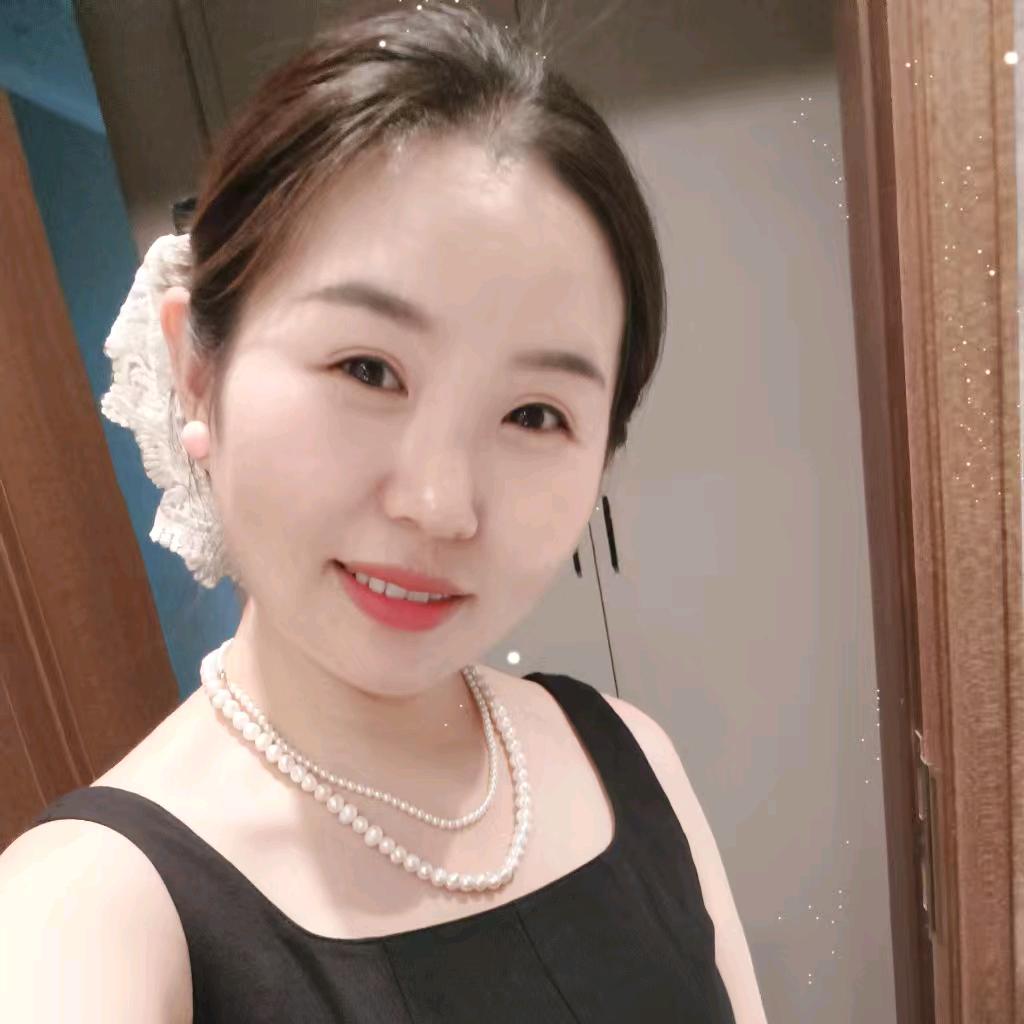 冰糖葫卢女士