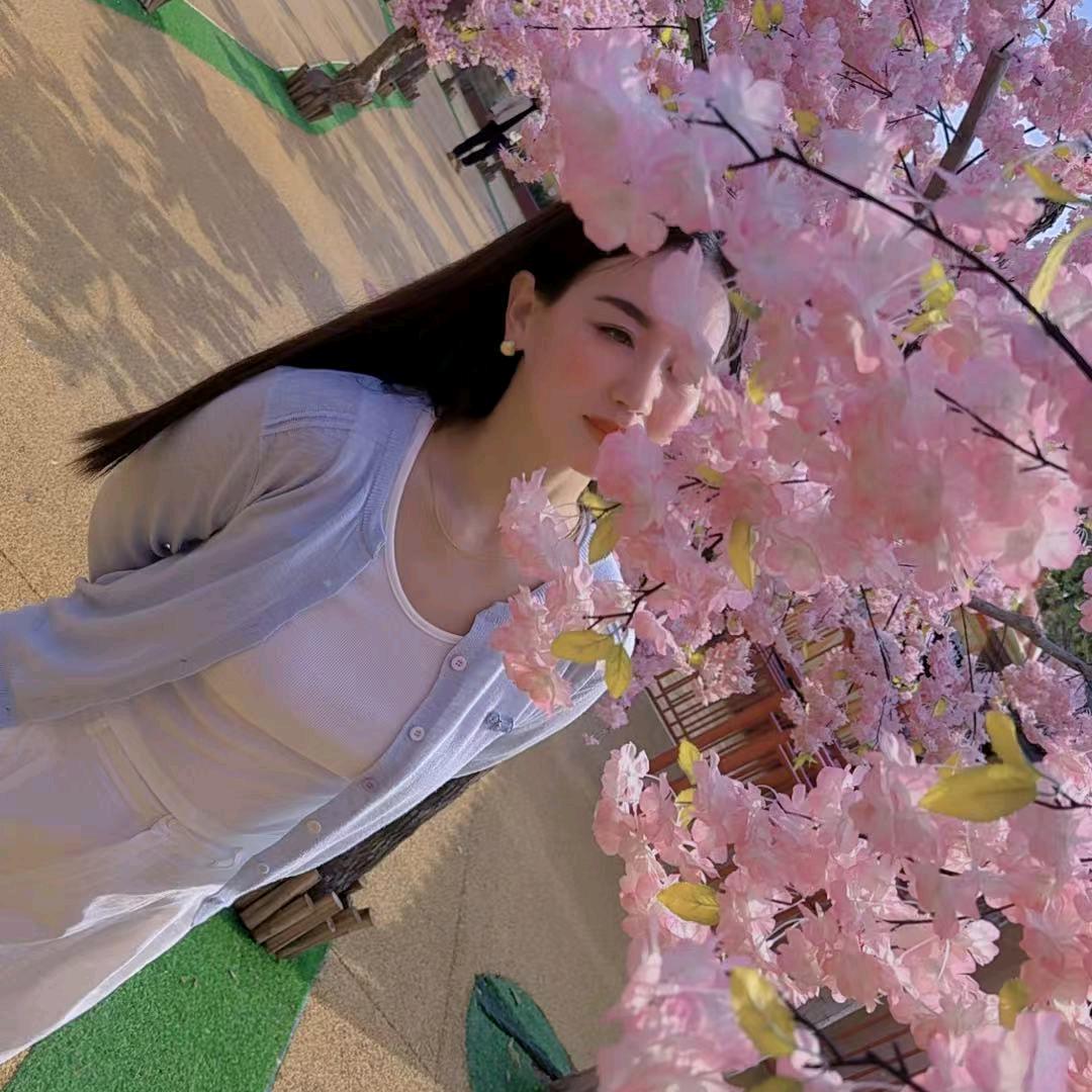 柠萌.