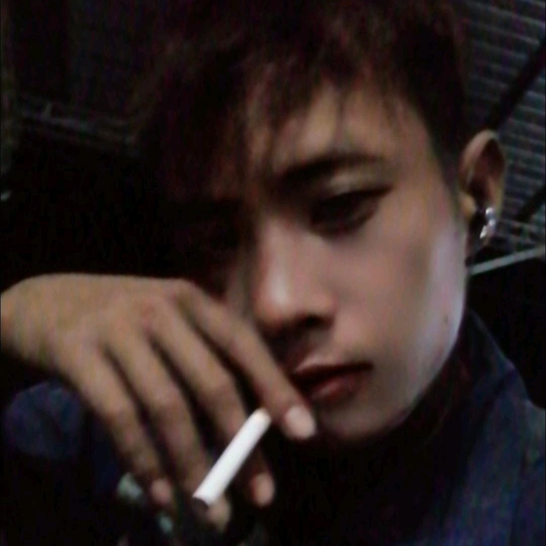 🚬᭄ꦿ꯭与烟诉ঞৣঁ心事প᭄᪲
