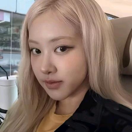 芹菜rose🥓丝💤