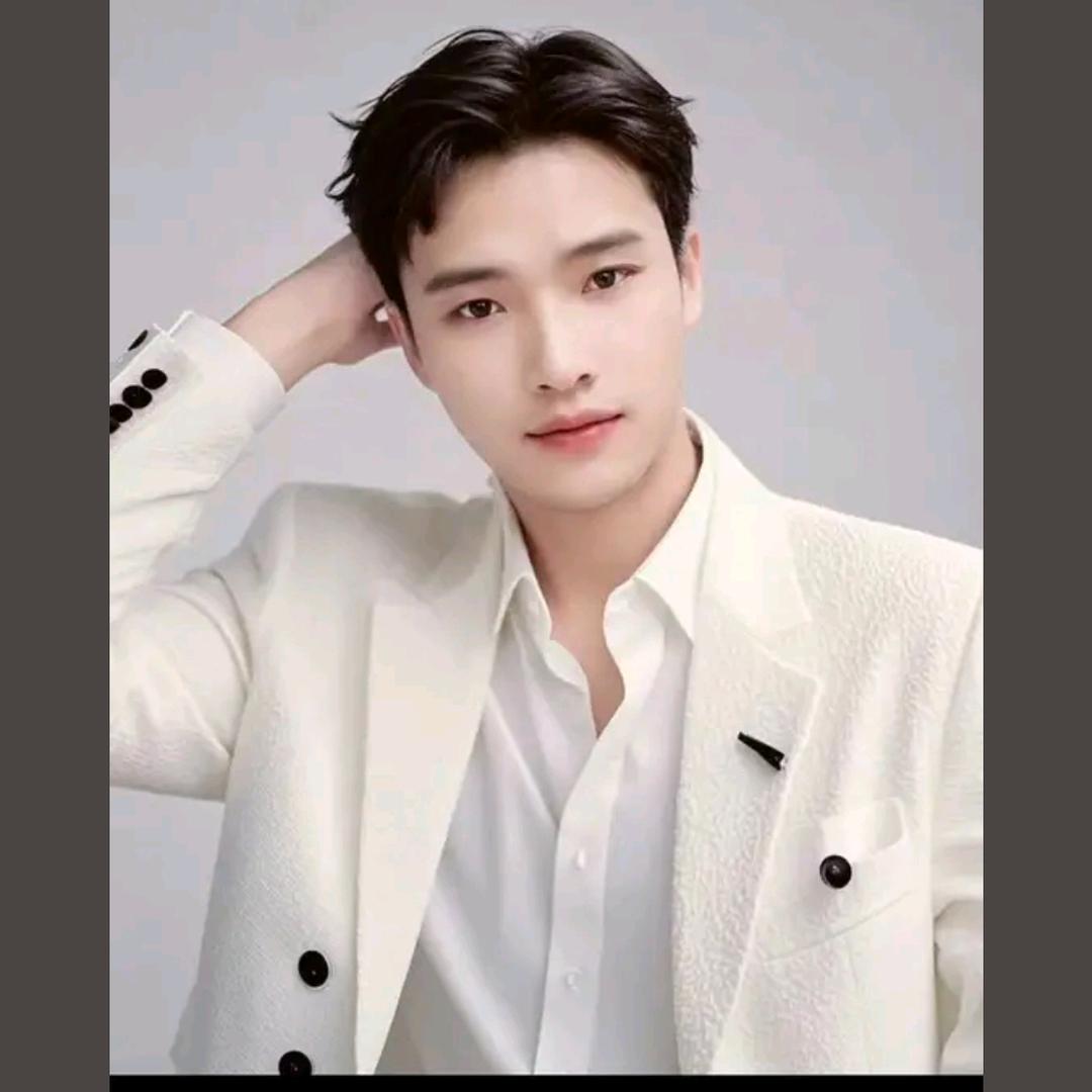 把悲伤留给自己。