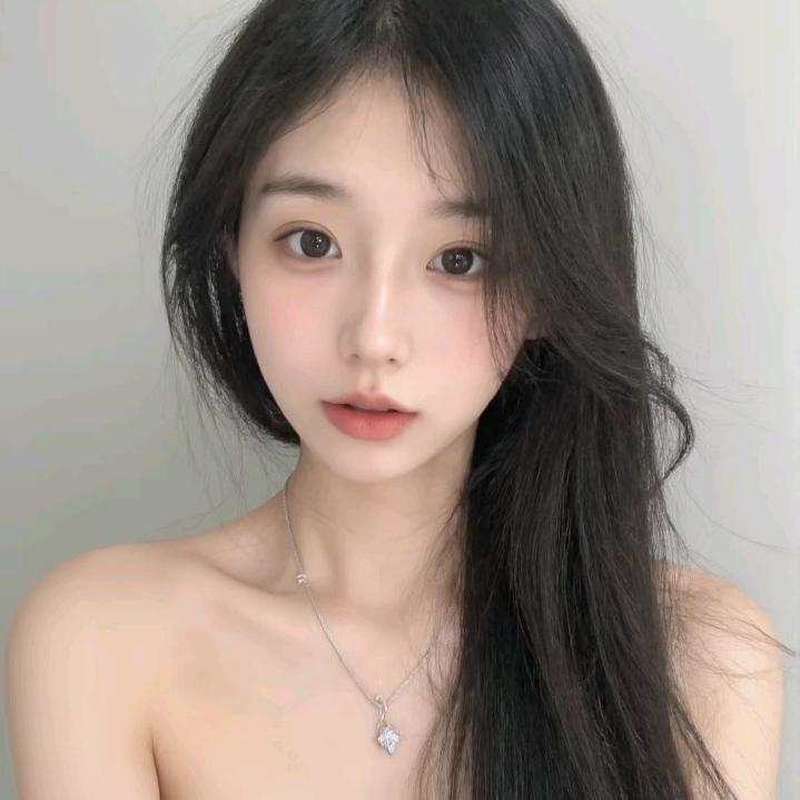 小月月  🌸   修球求