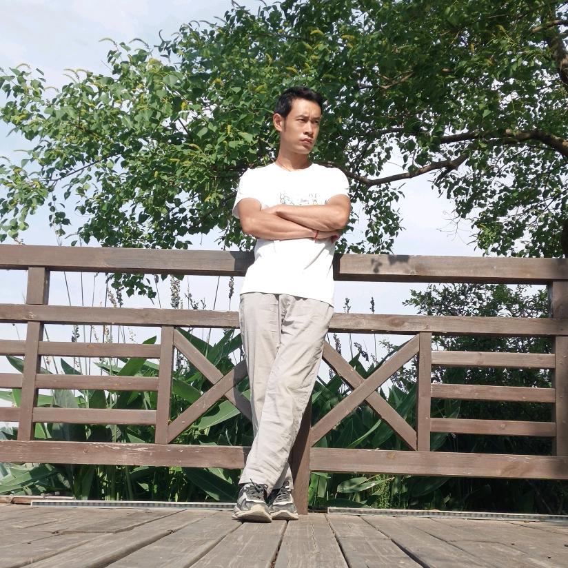 亮亮橱窗