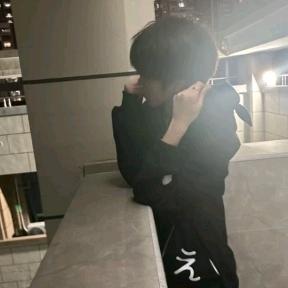 小陈…