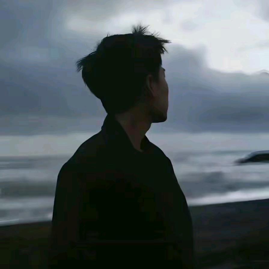 LiAng丶阿九