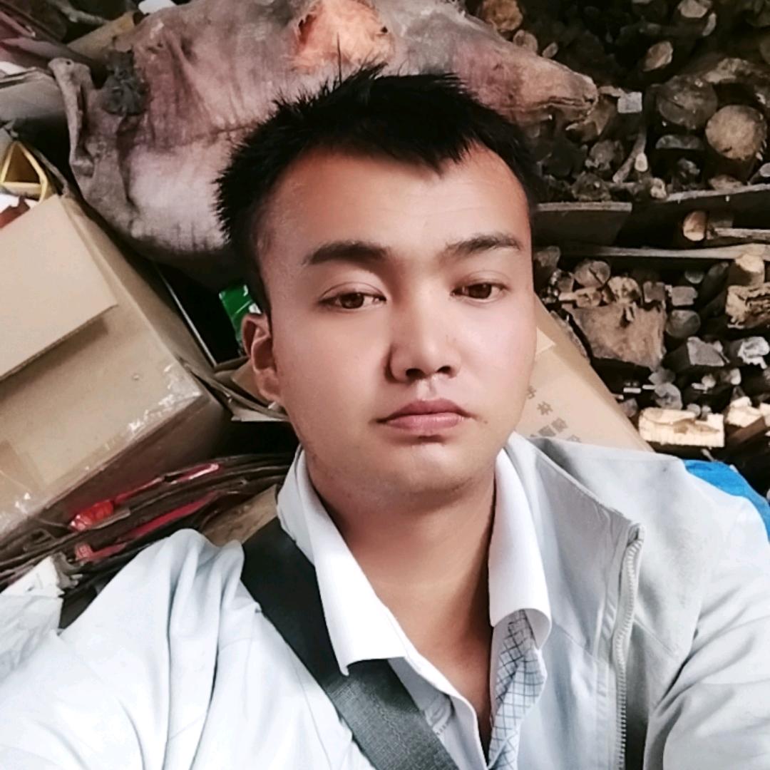 胡坤杨