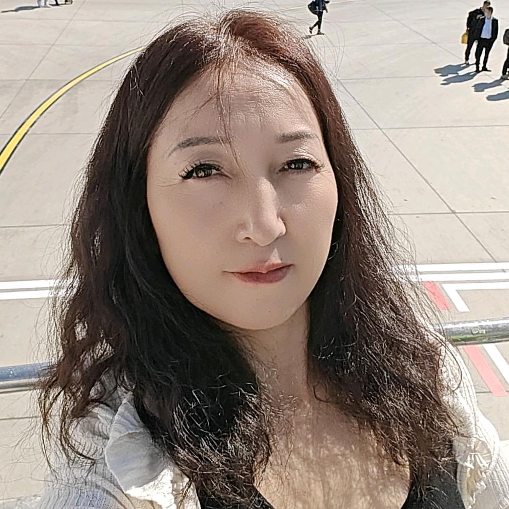 高坪女人晚上 8：40 开播