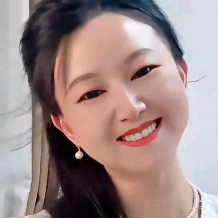 开心就好，晚八点二十开播