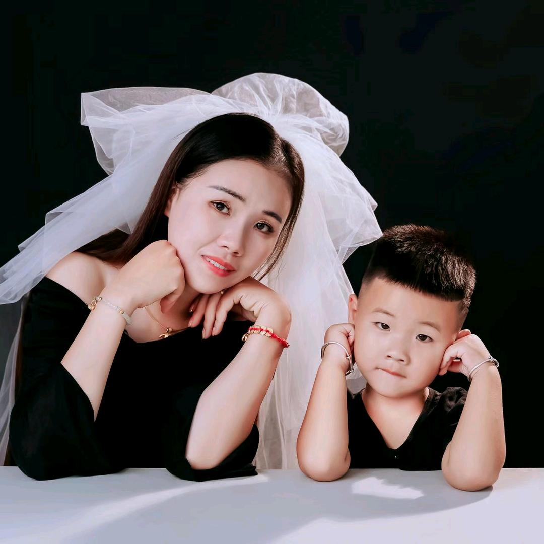 এ᭄ꦿ꯭ꫛ彭꧔ꦿএ᭄💕小可乐