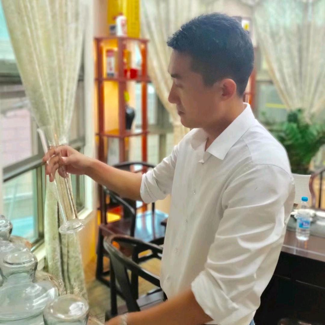 平凡老杨（解读华语乐坛）