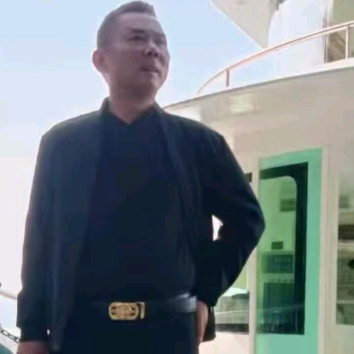 萧三郎（贵金属废料回收）