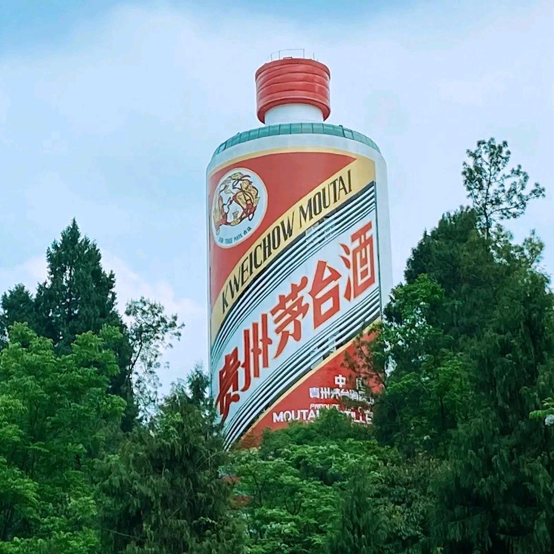 龙粮河名酒专营店