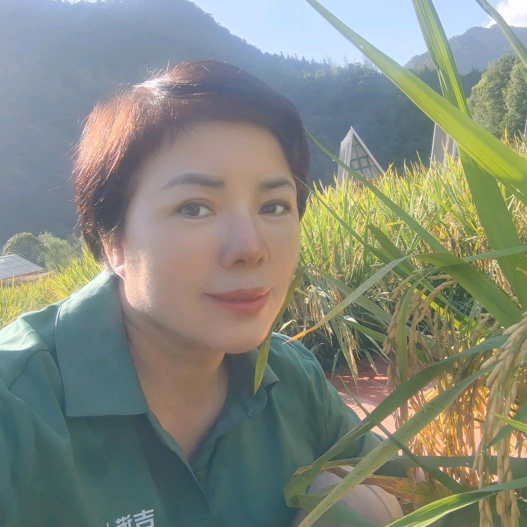 麦田美学空间(利川红粉佳人店)专用号