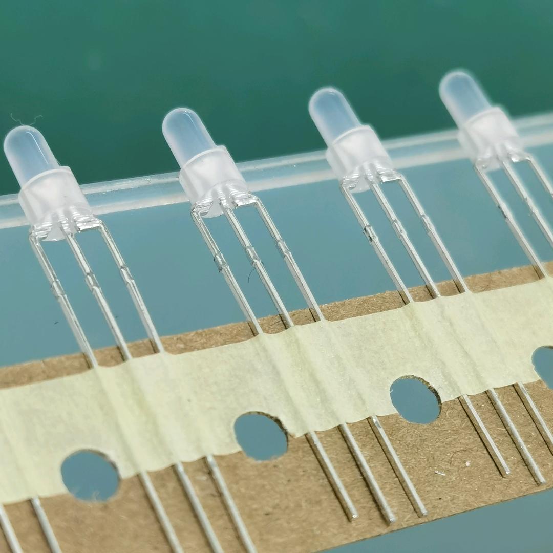 辉恒达   （专业直插LED、电容编带）