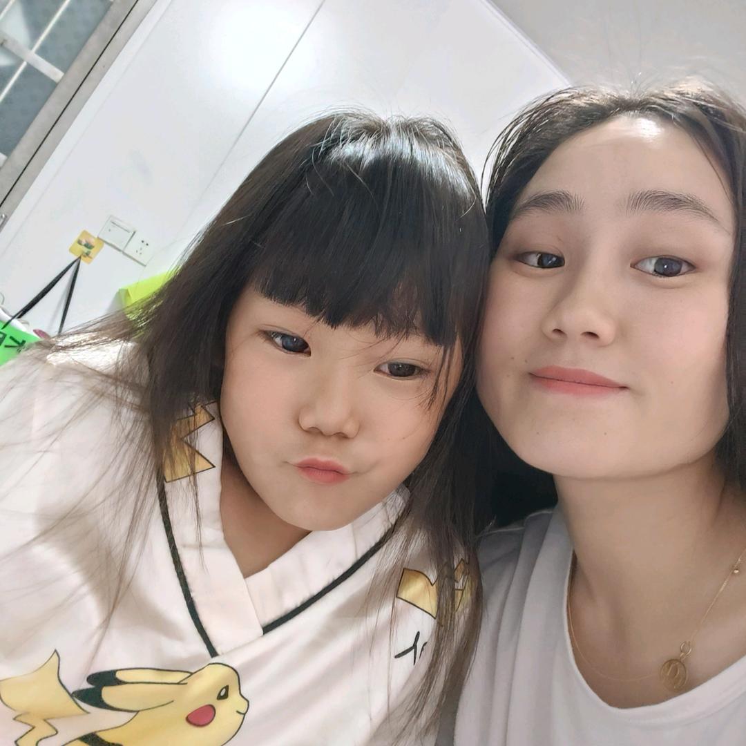 千纸๓ ້何