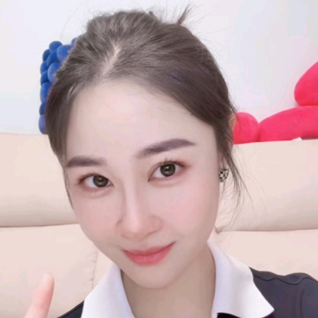 ୧⍤⃝🌹我的敲级蛋黄酥୧⍤⃝🌹💞