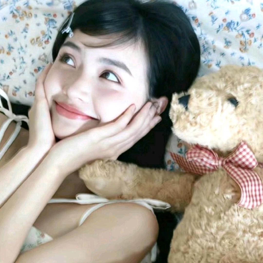 爱画画的妮妮