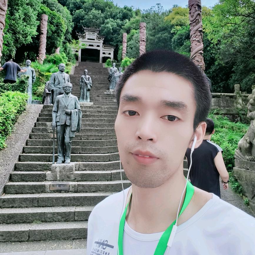 莫墨