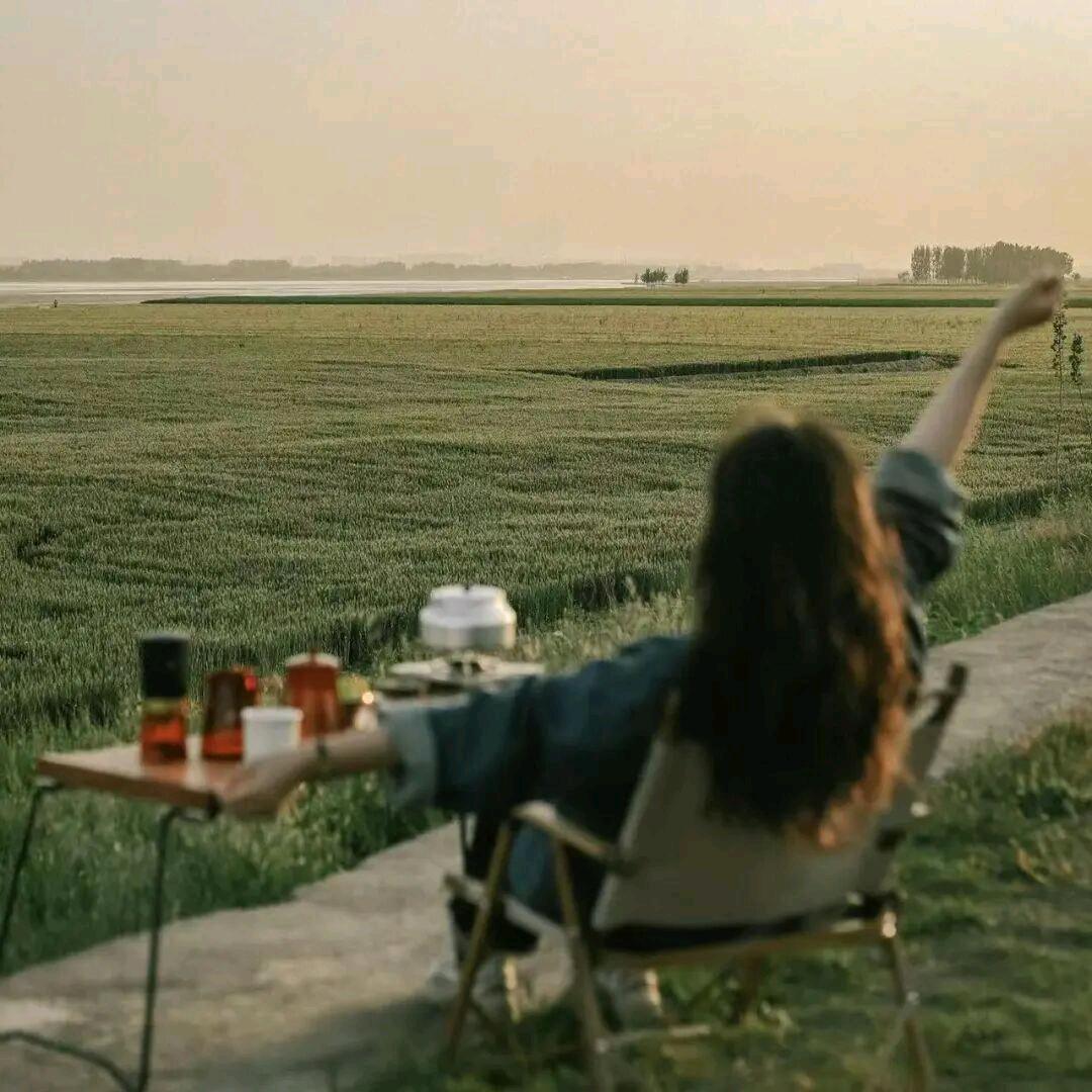 温妤.