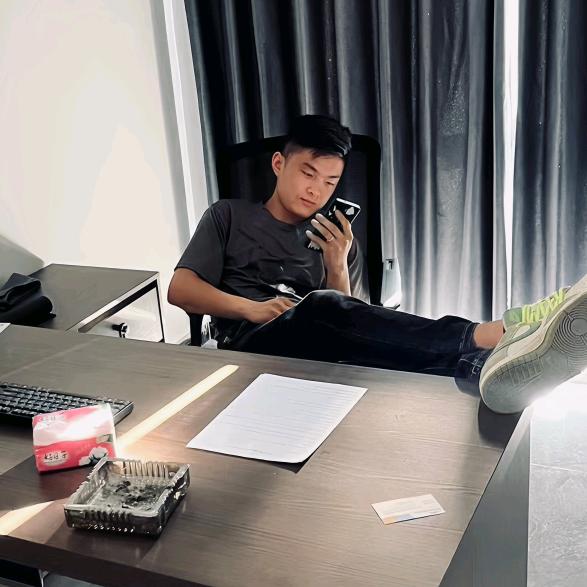 👿👿小黄🤪🤪