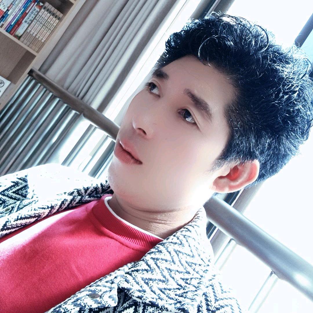 '^ω^渐行渐远=^'…눈