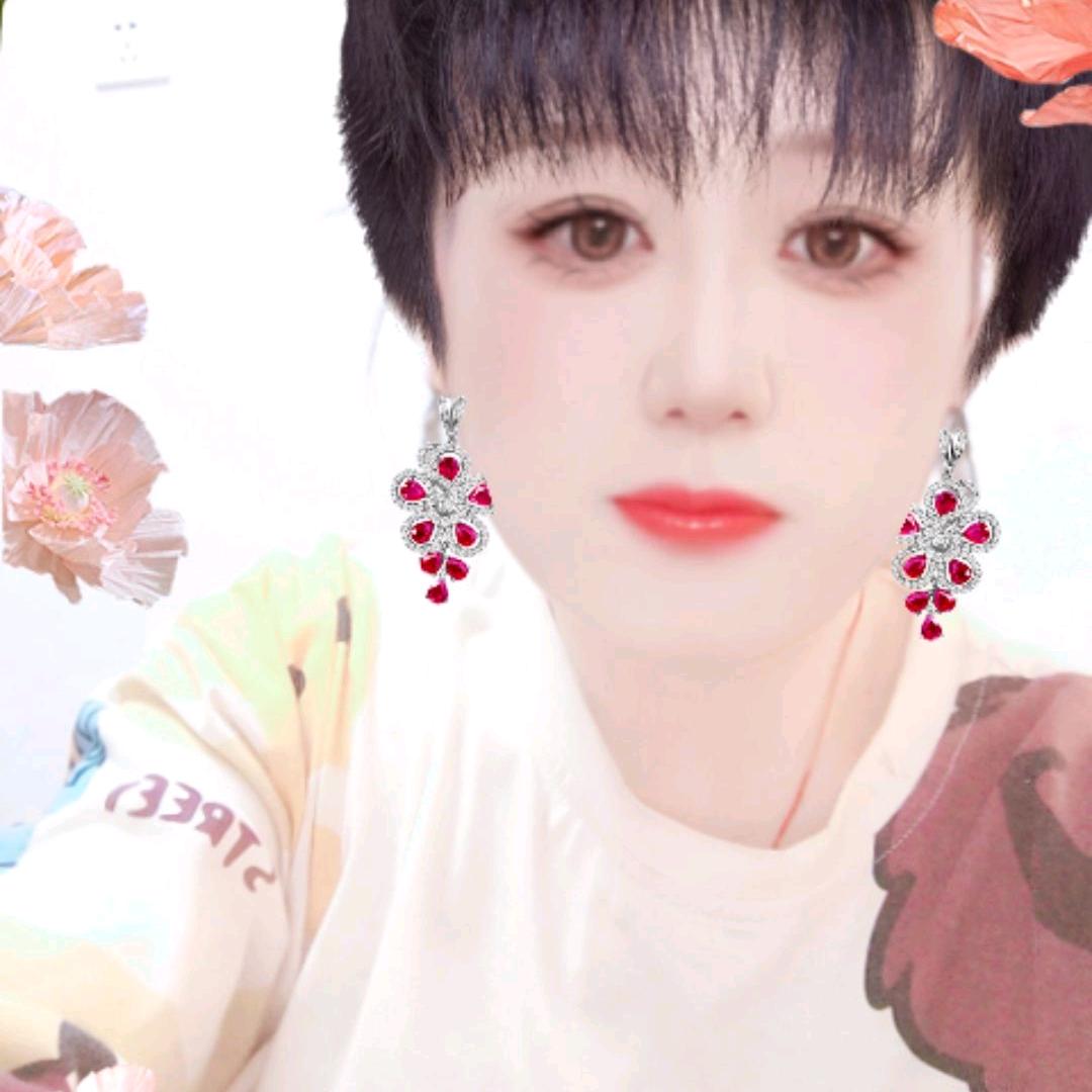 桃桃的橱窗店