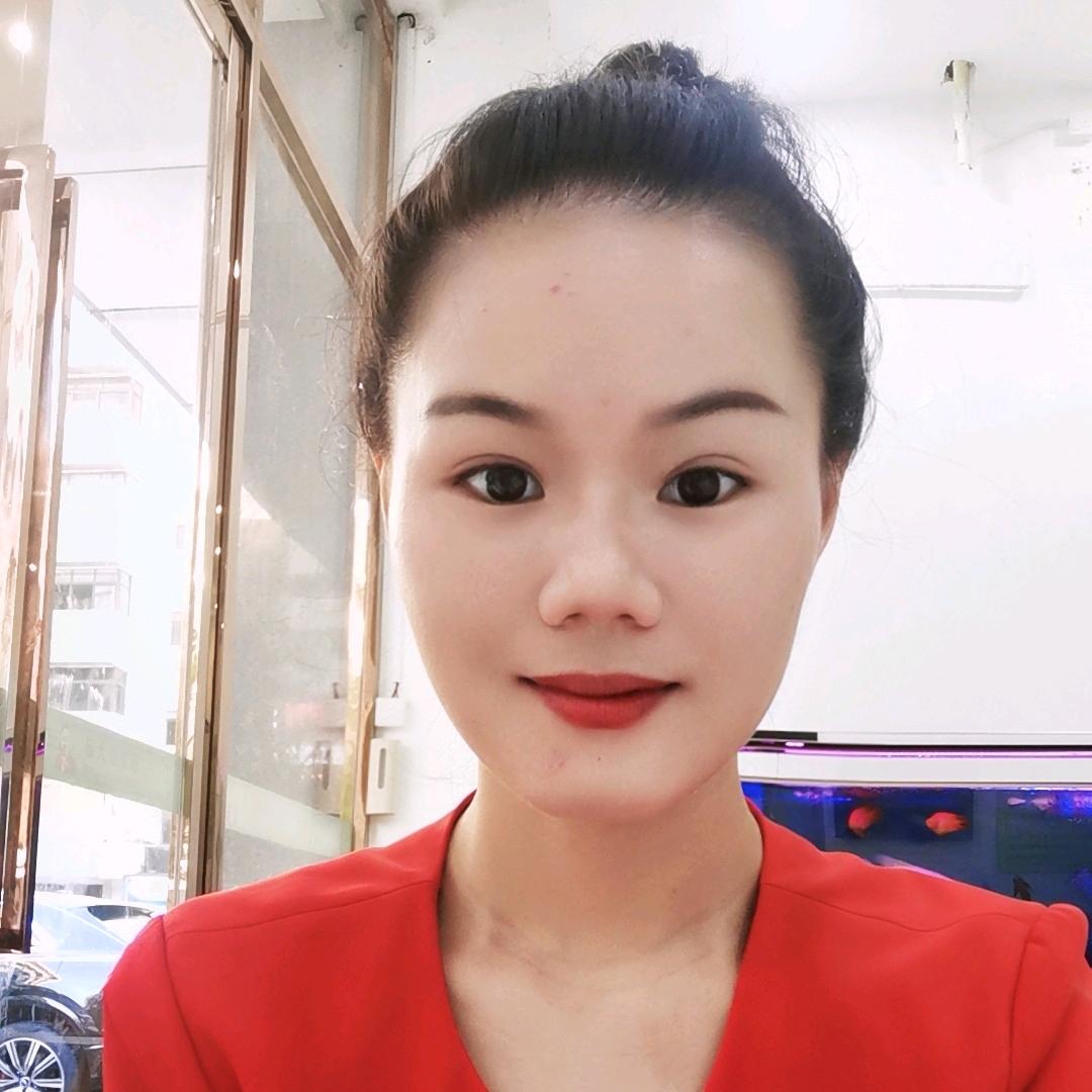 小韦在深圳做家政
