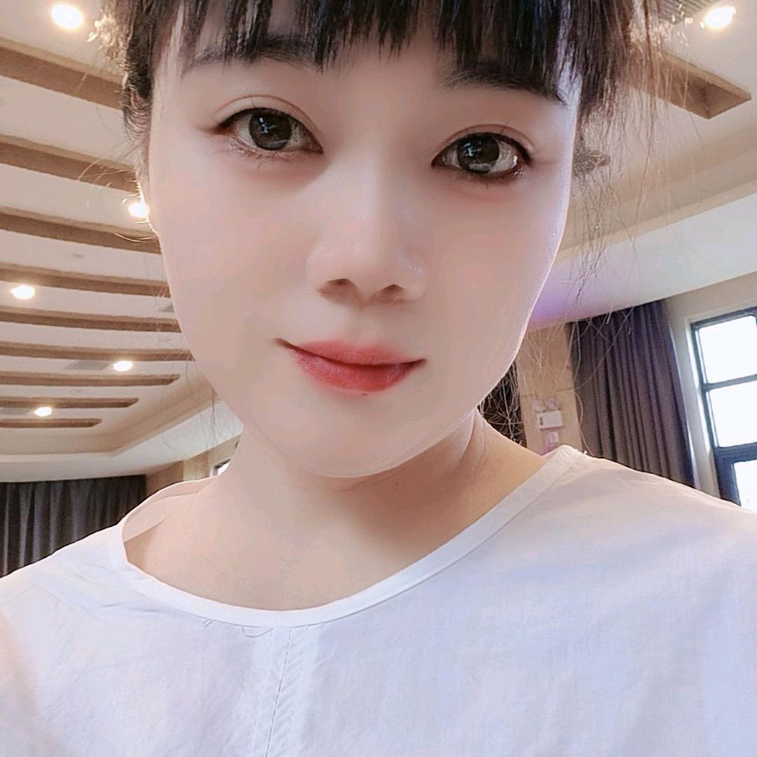 筱筱👑