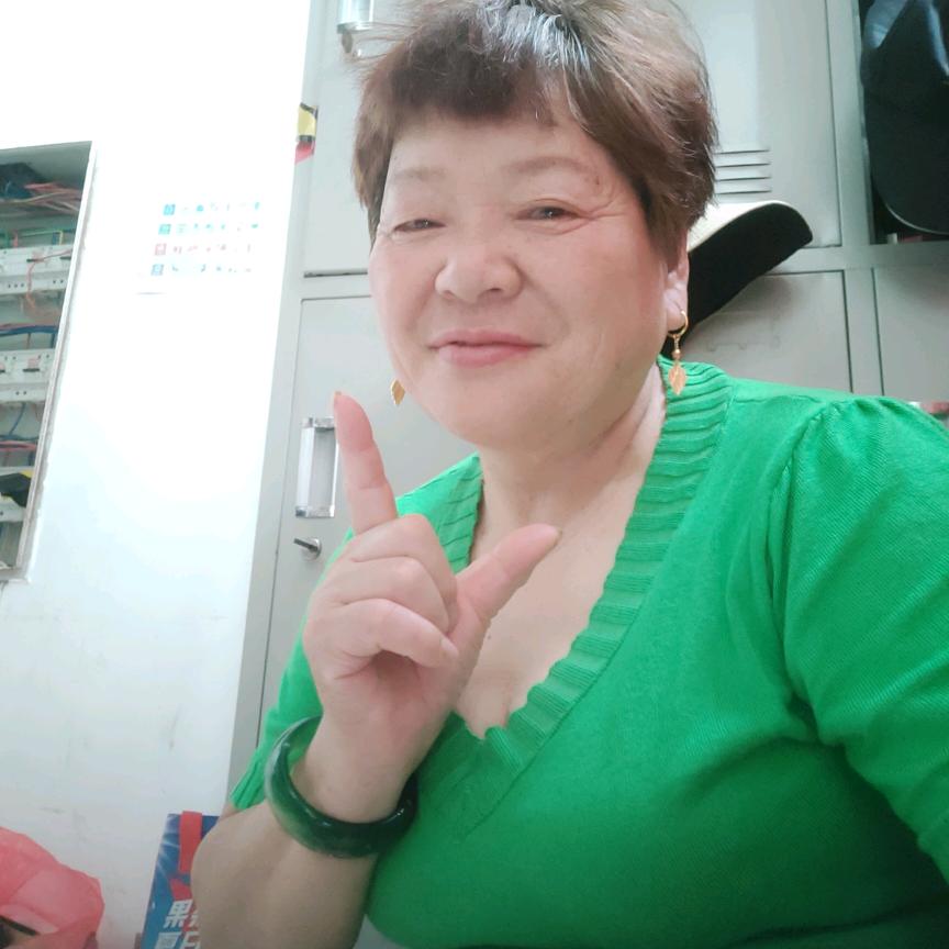 爱英姐（早上4，20）开播