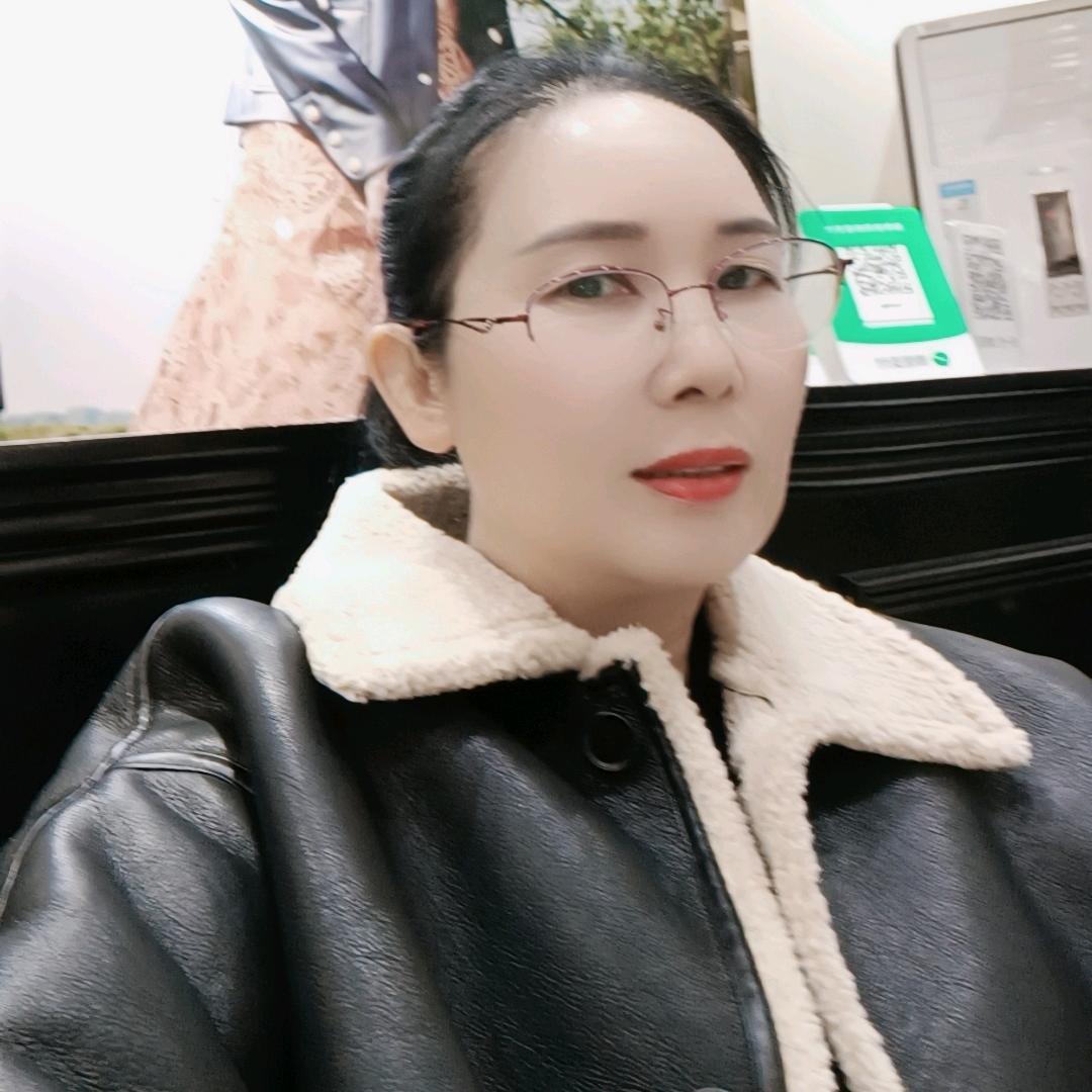 名媛服饰时尚搭配