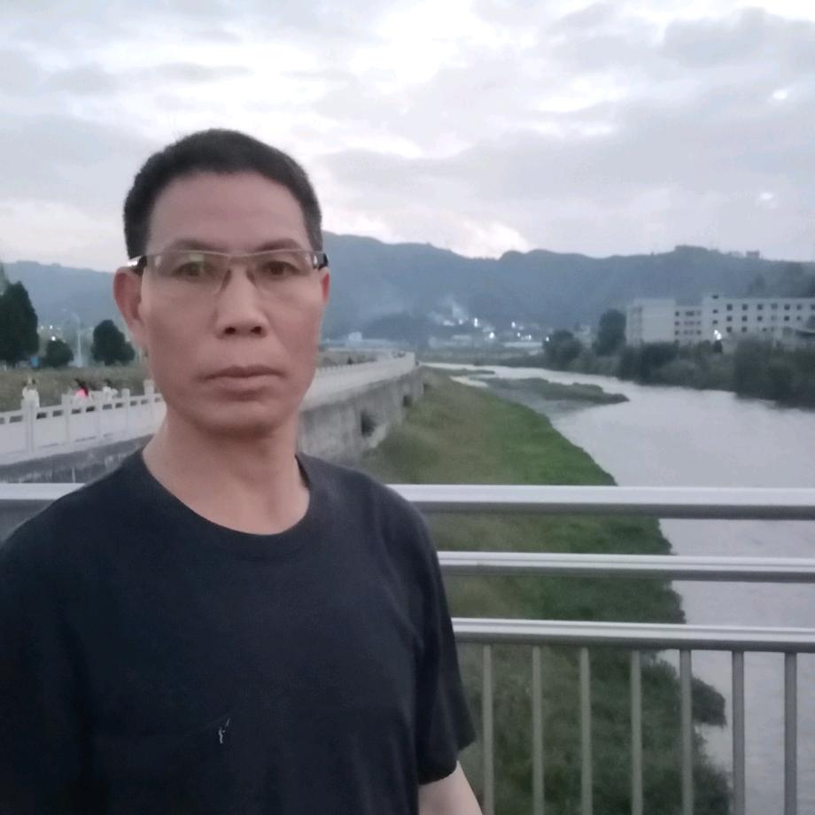 山高云翔