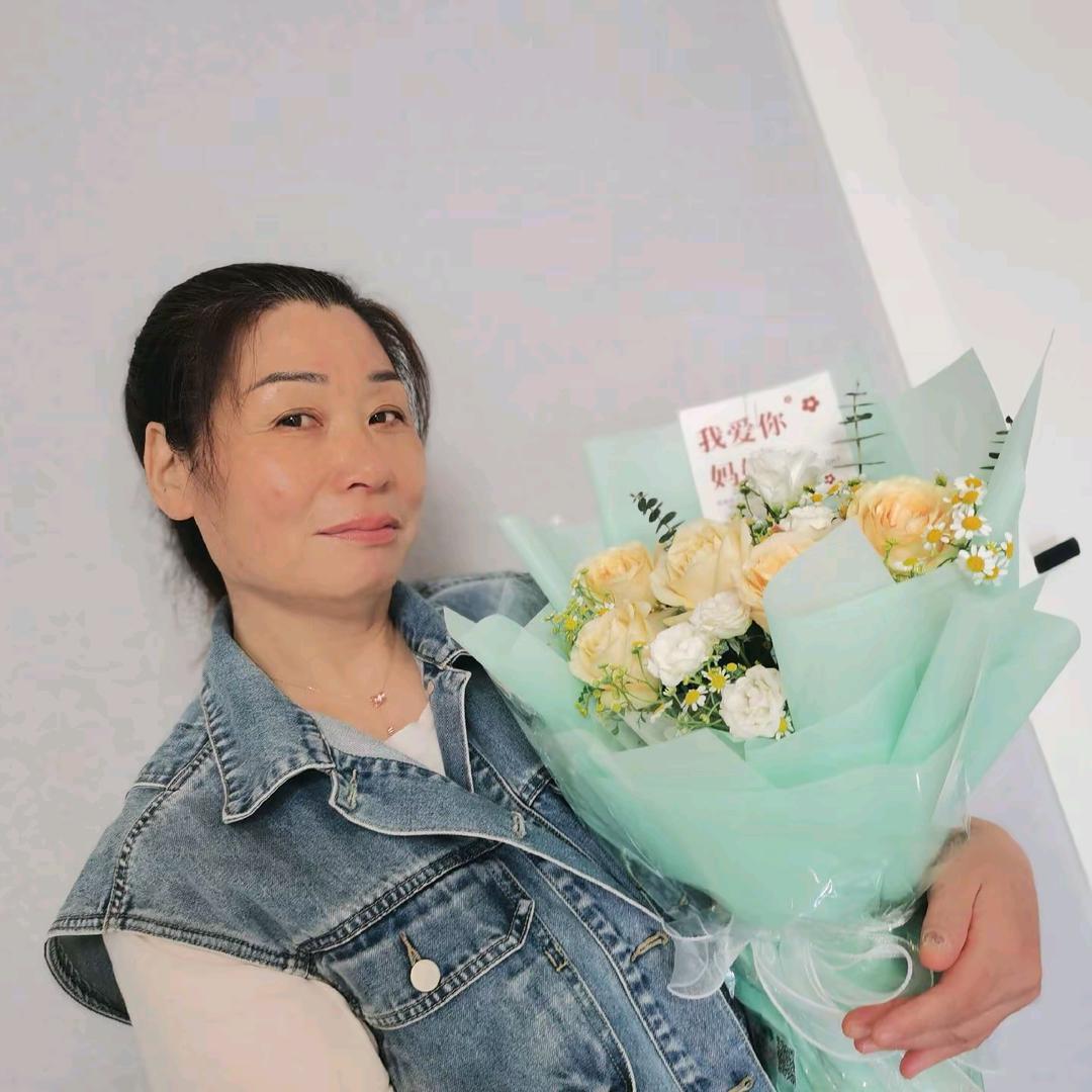 龙翔职业培训荆校长