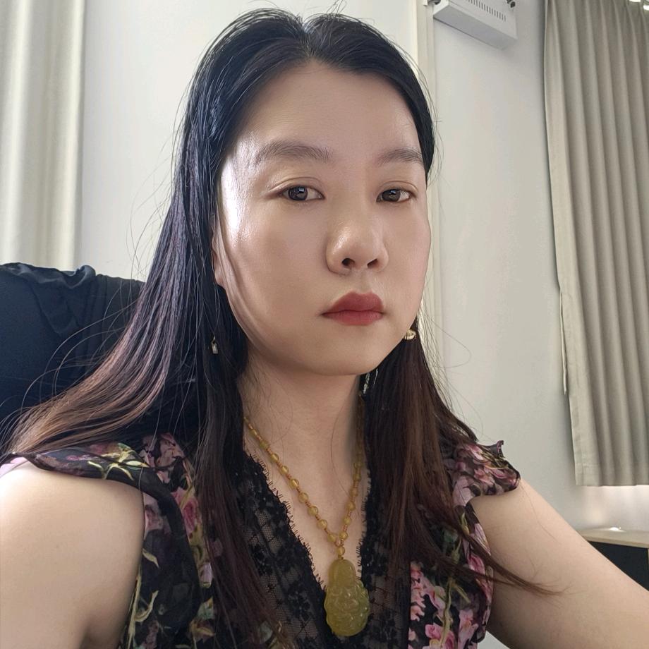 恒桥办公工厂汤姐姐