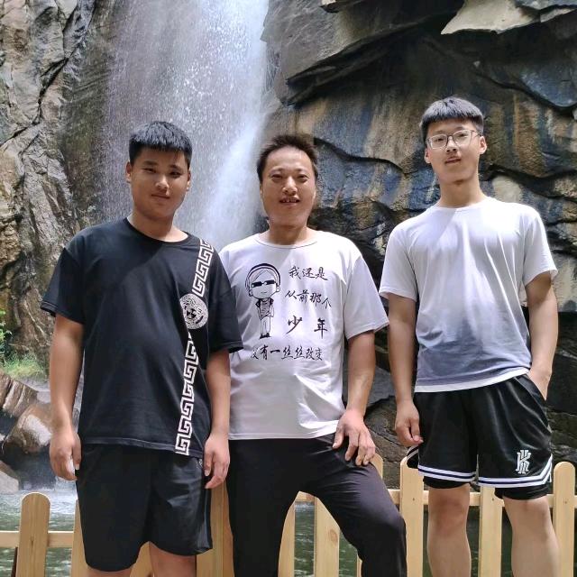 人不奋斗，何来享受