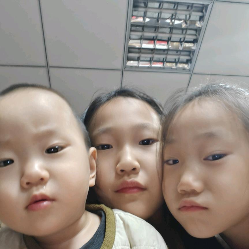 小艾多多嘟嘟的妈