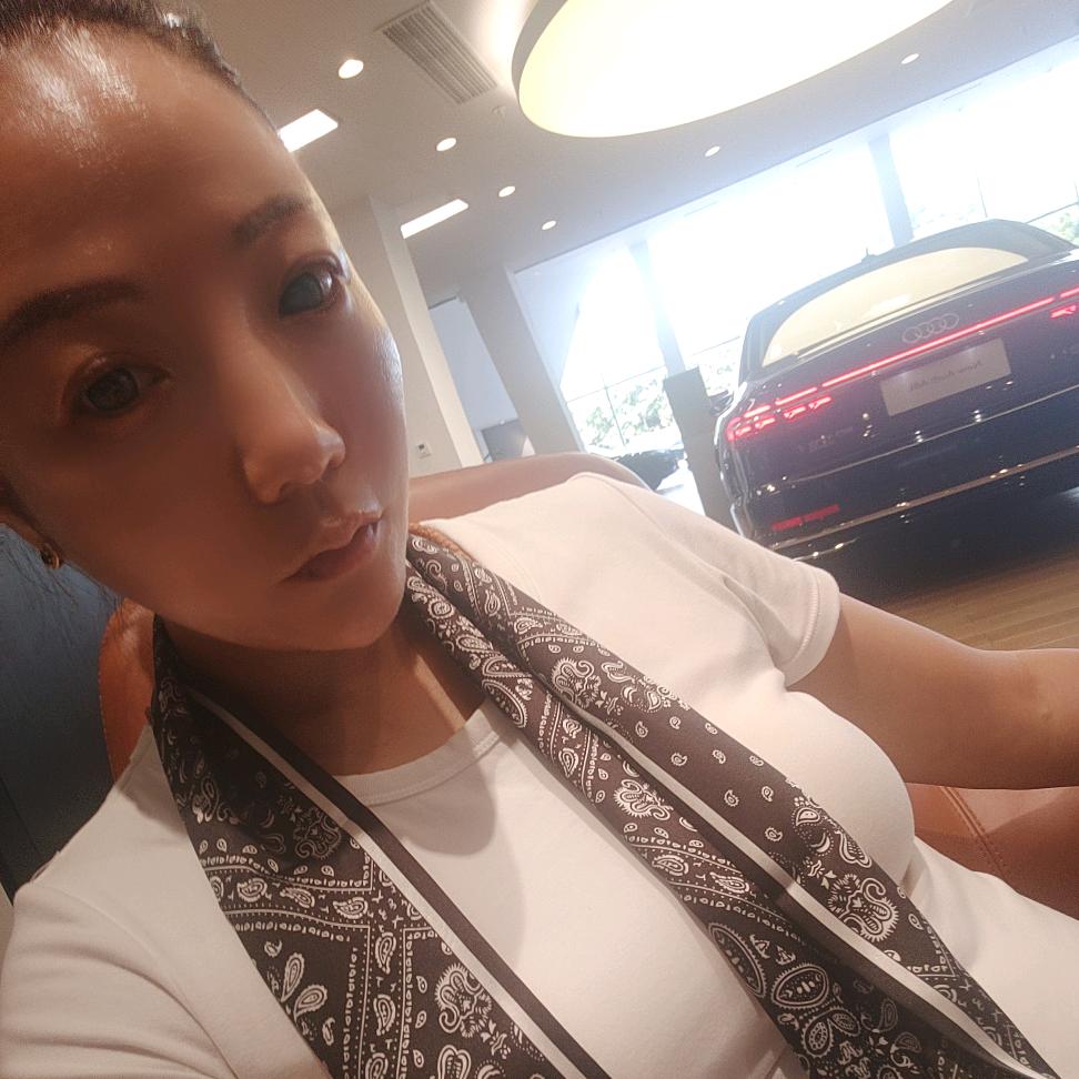 刘姐农家院朱丽