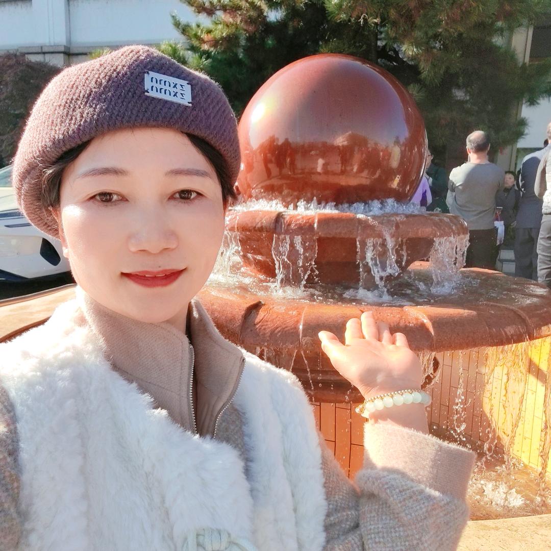 何必再忆🍒🌸