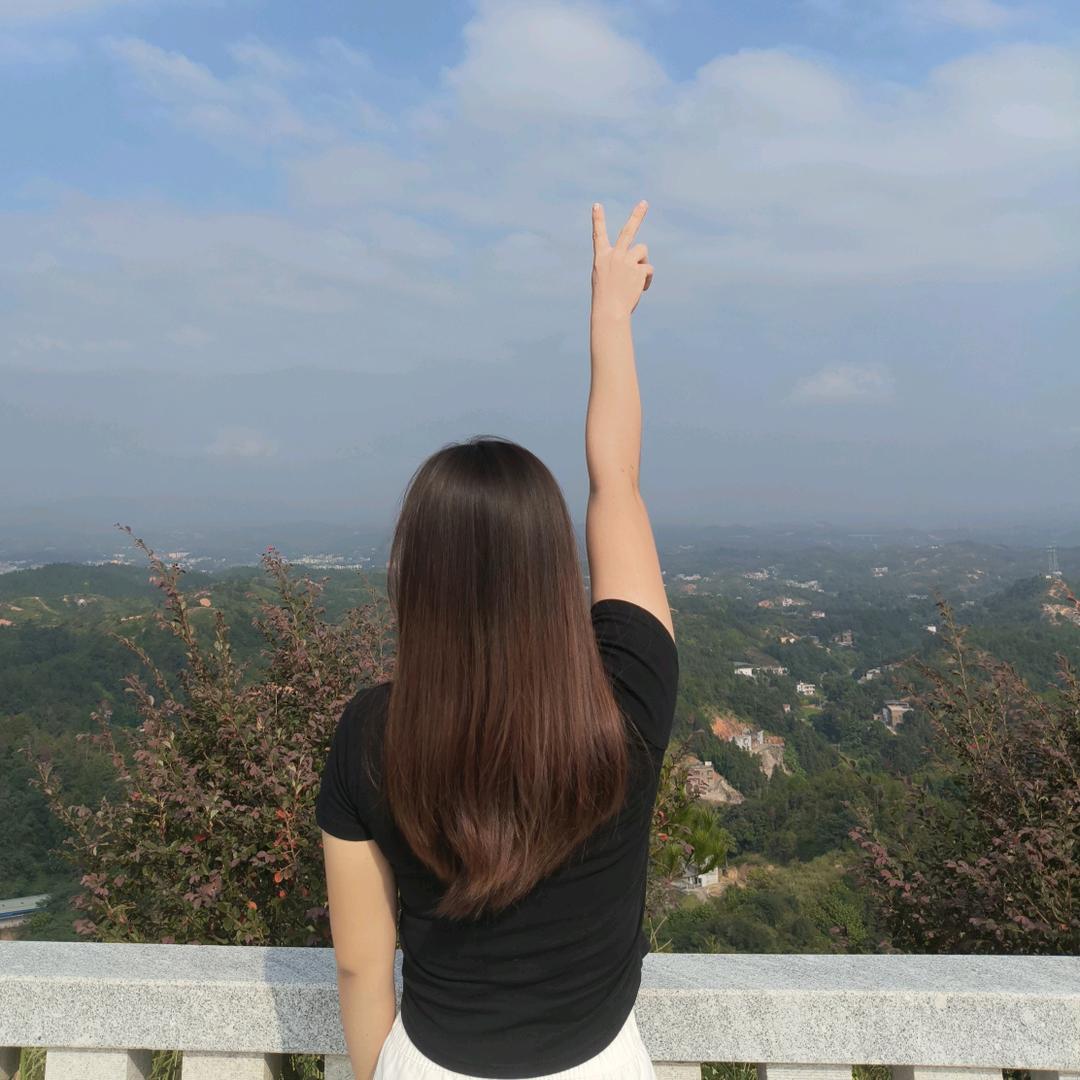 ก้凌晨一点的猫𖠚ᐝ