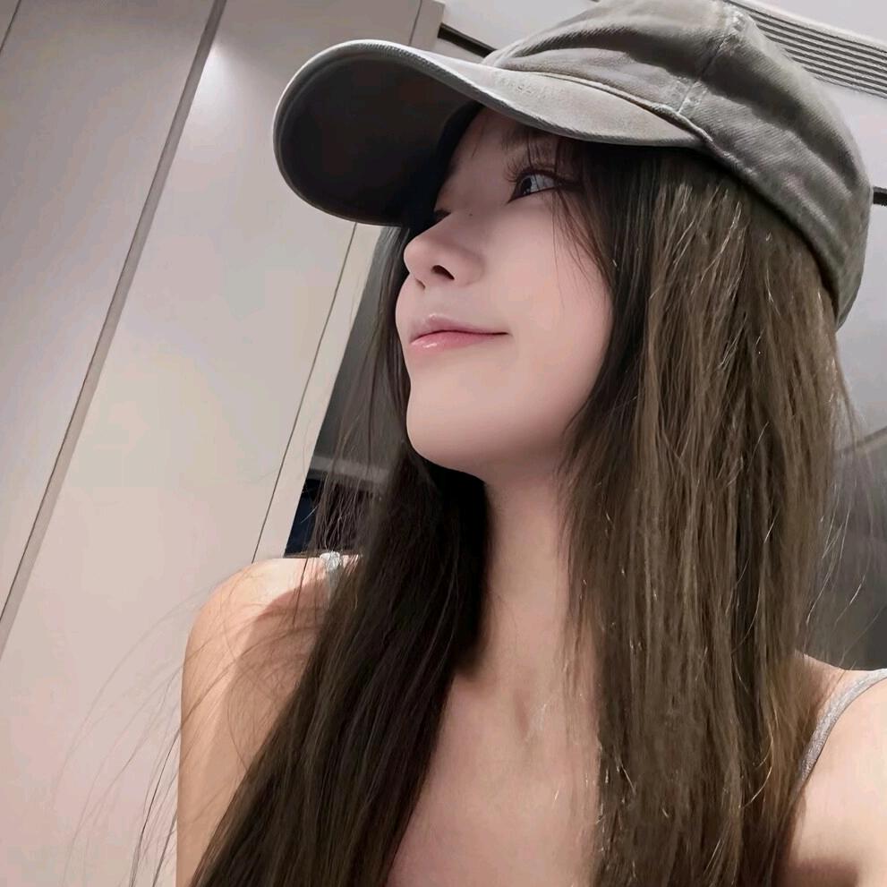 J.🎀