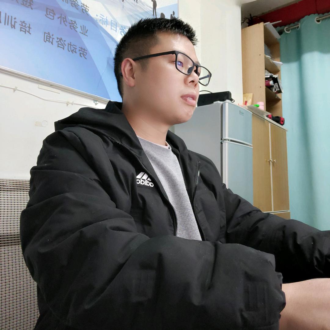 邱教练来跑货拉拉