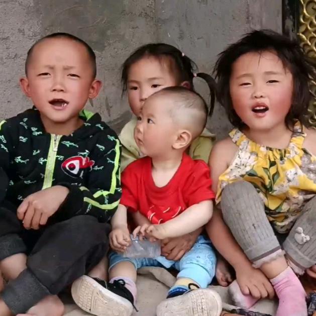 彝族宝妈