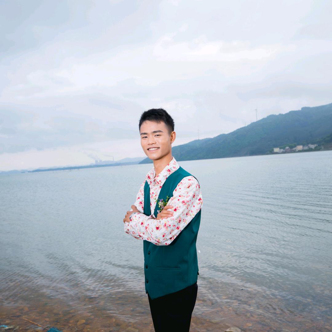 贺州市钟山县承诺二手车（小刘）