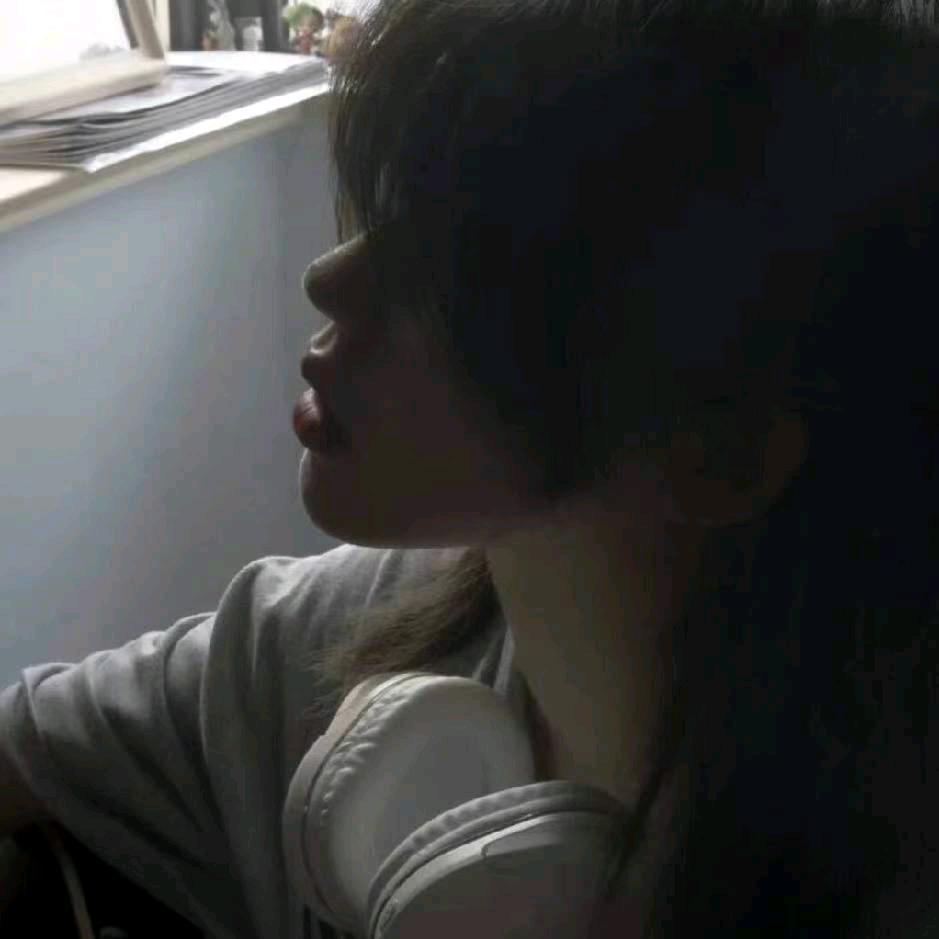 孟婆卖萌不卖汤 🌸