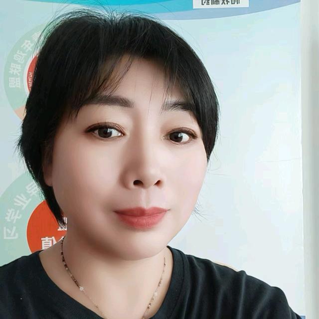 和牧常姐讲养鸡