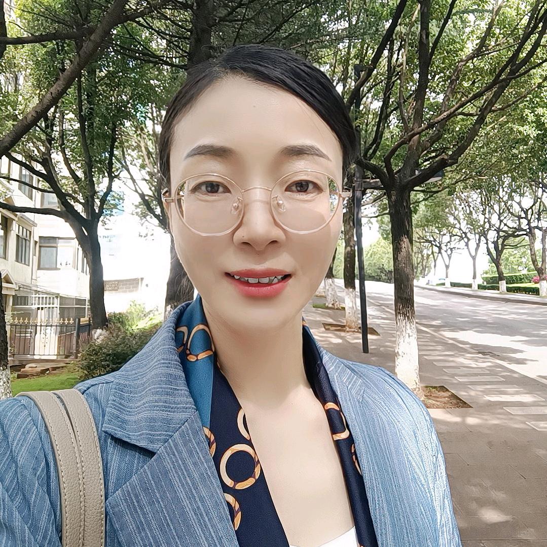 80小余（余馨阁合香手作体验工作室）