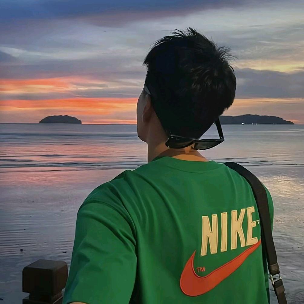 反向的蛙🌊