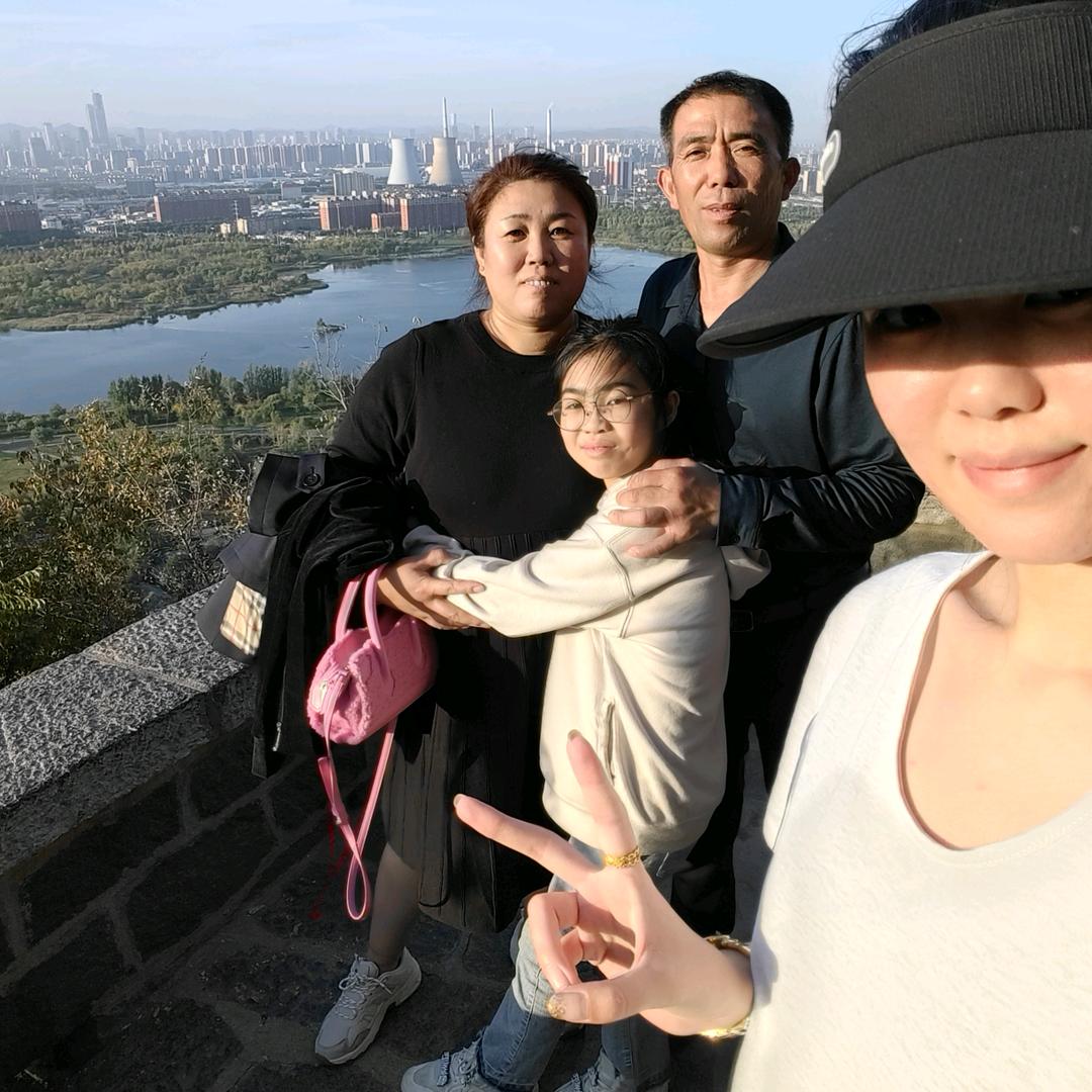 悦家百货批发超市