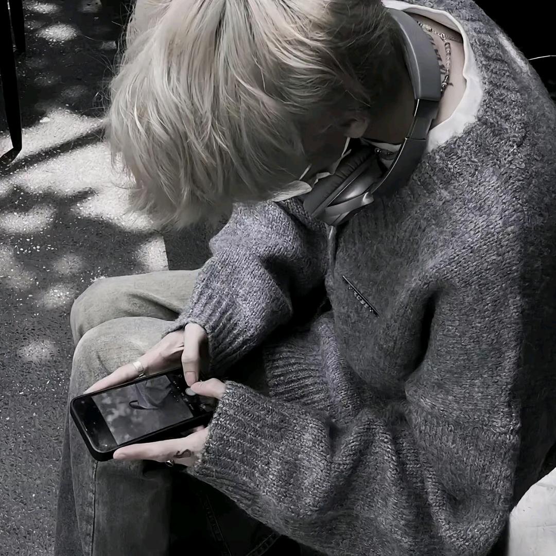 Jeremy。