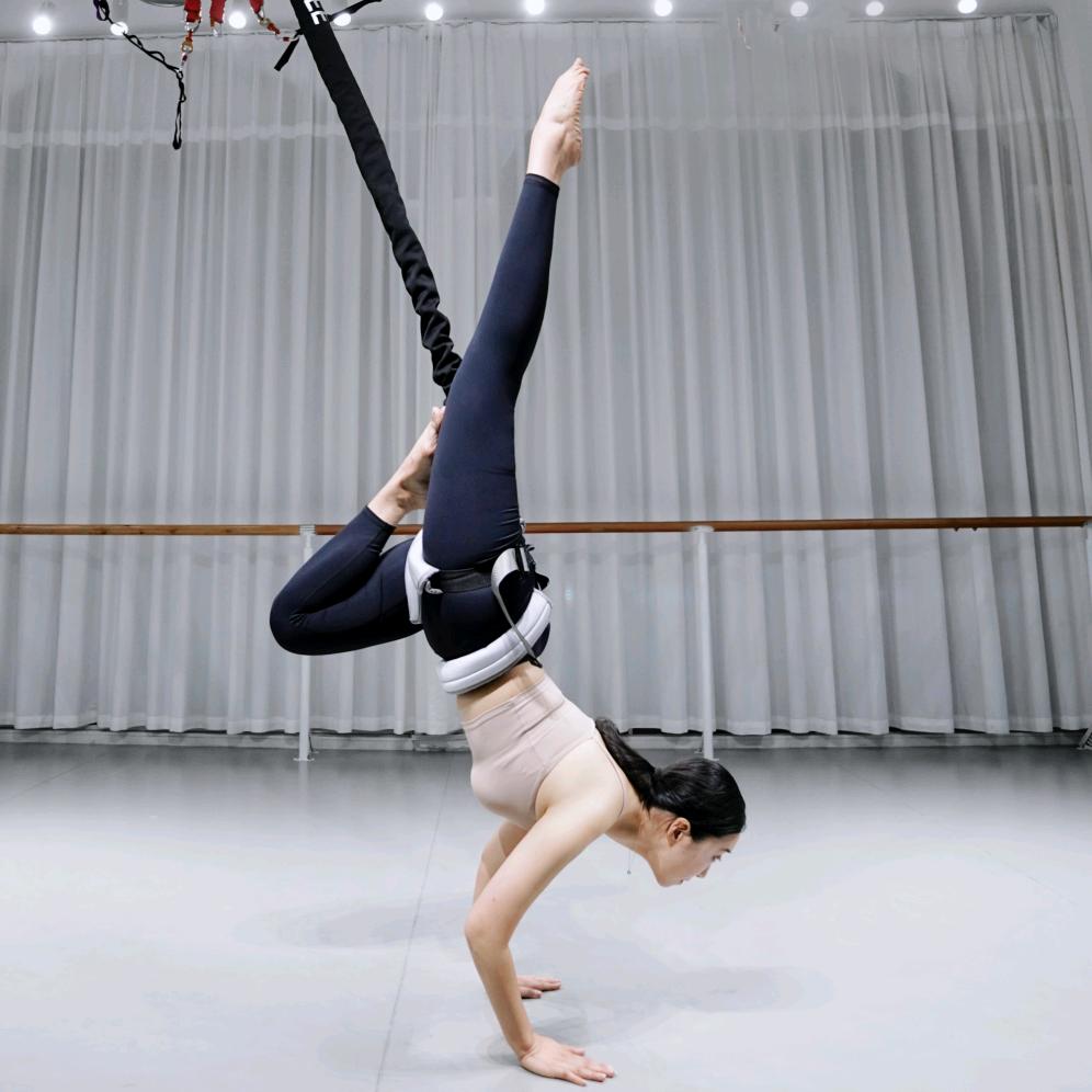 李莹LYBUNGEE极速塑型+空中飞舞